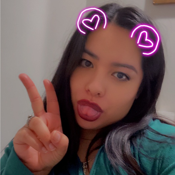 Meet your Posher, Denise - Picture 1 of 5